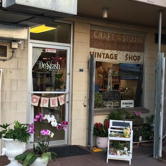 Meet your Posher, Lei - Picture 2 of 15